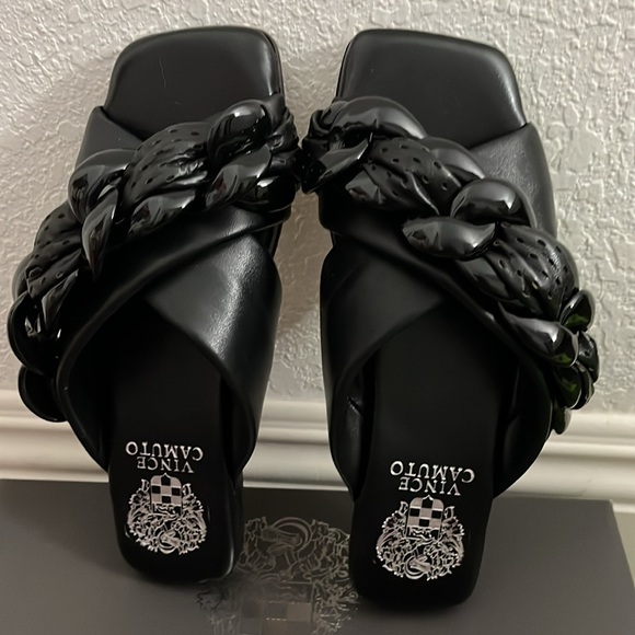 Vince Camuto Azori sandals - Picture 5 of 9